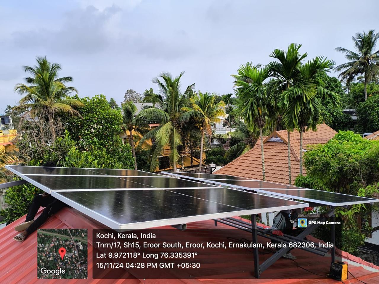 Powergene Solar completes a 3 kW roof solar installation in Eroor, Kochi.