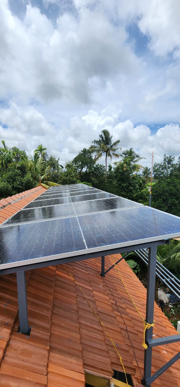 Powergene Solar has completed a 5KW rooftop solar installation in Thrissur, powering homes with clean energy